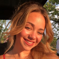 Emily Lyons