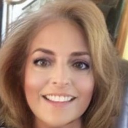 Debbie Peixoto